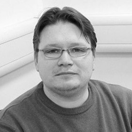 Dr Ross Fraser